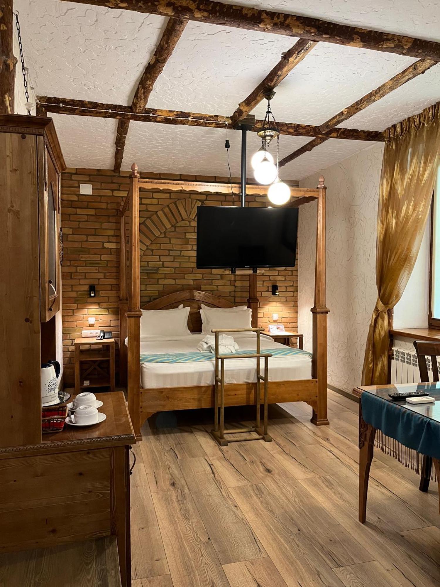 Orbita Hotel Шымкент Экстерьер фото